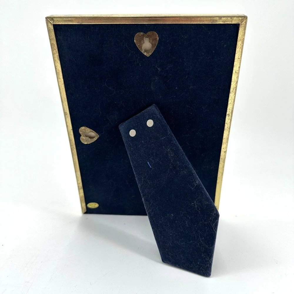 Vintage Gold-Tone Metal 5x7‎ Picture Frame Mid-Century Tabletop or Gallery Wall